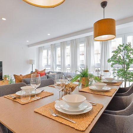 C26 Gorgeous 4 Bdrm Apartament In Plaza Uncibay Málaga Extérieur photo